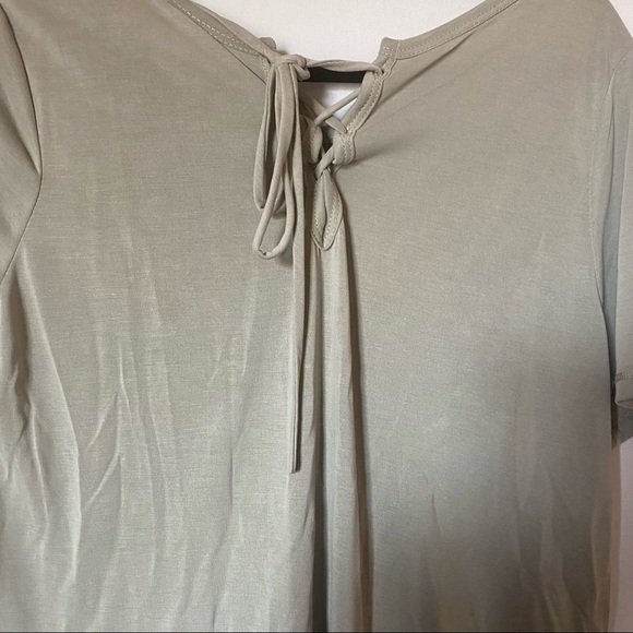 Greenish-Gray Peplum Top Short Sleeve Soft Light Fabric - Picture 11 of 12